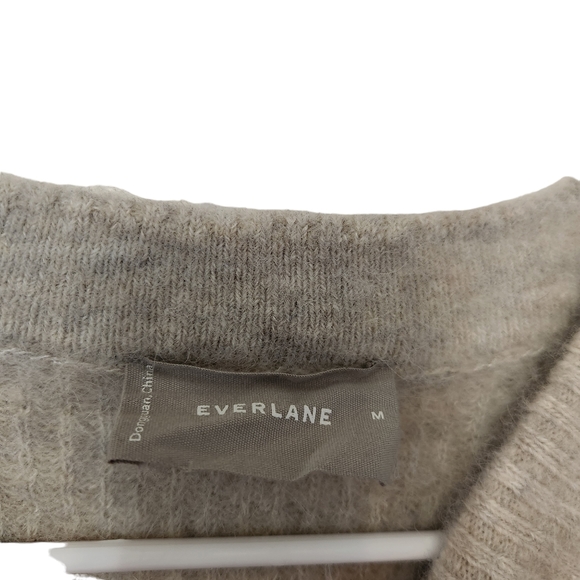 Everlane The Alpaca Crew Sweater in Almond Merino Wool Alpaca Blend Medium - Picture 4 of 6
